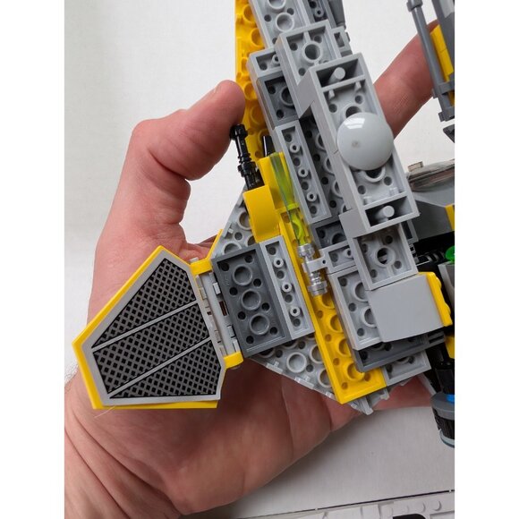 LEGO Star Wars Anakins Jedi Interceptor 75281 NEARLY COMPLETE READ in Box - Picture 7 of 13